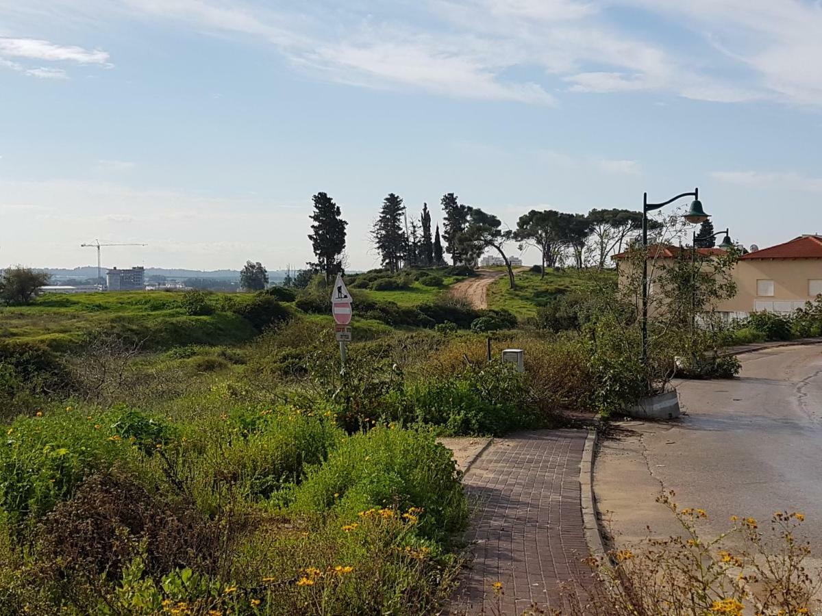 The Hbs Suite Ness Ziona Exterior foto
